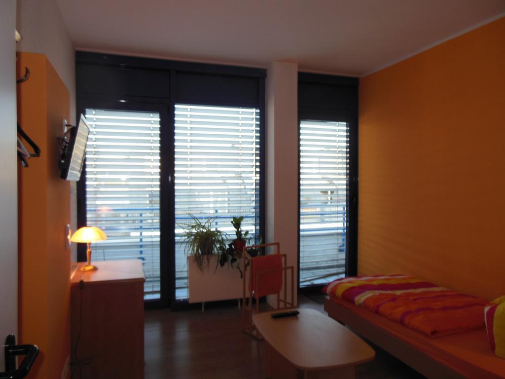 Lut10Her Sky-Fly Hotel Leipzig Cameră foto