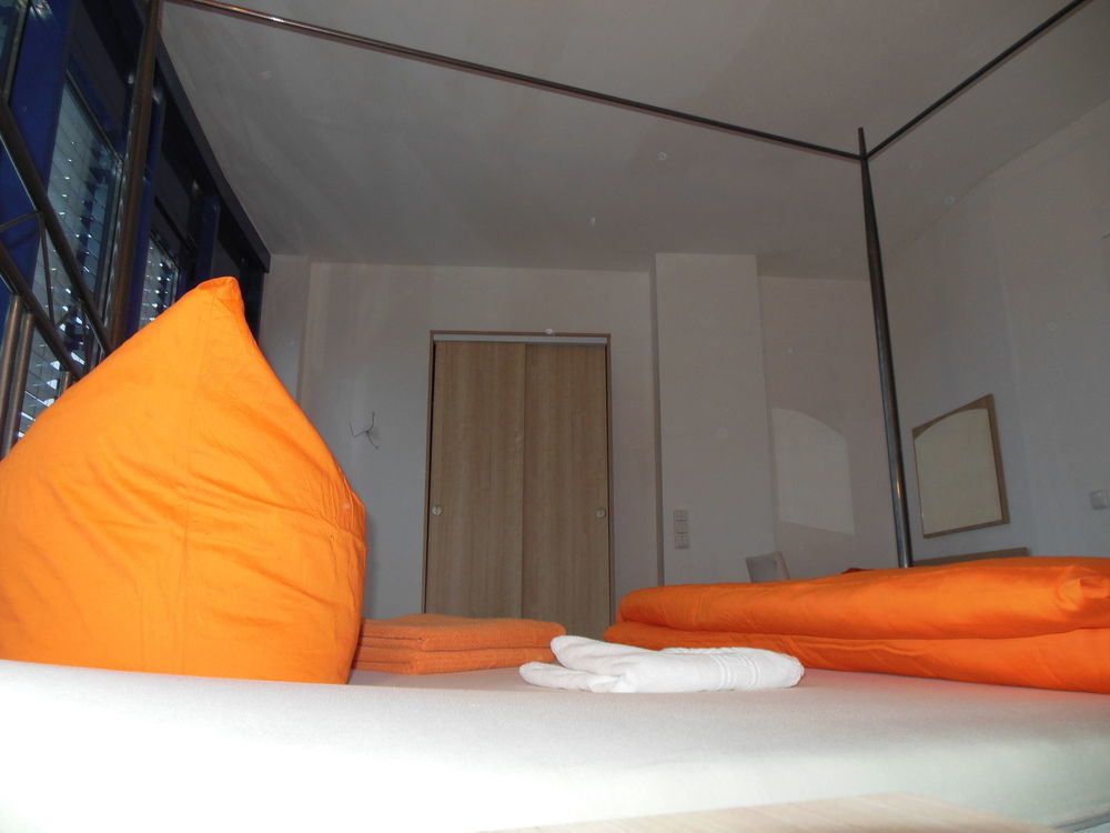 Lut10Her Sky-Fly Hotel Leipzig Exterior foto